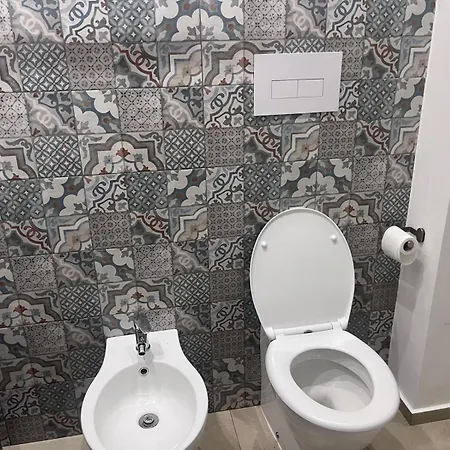 בית הארחה Mira מסינה